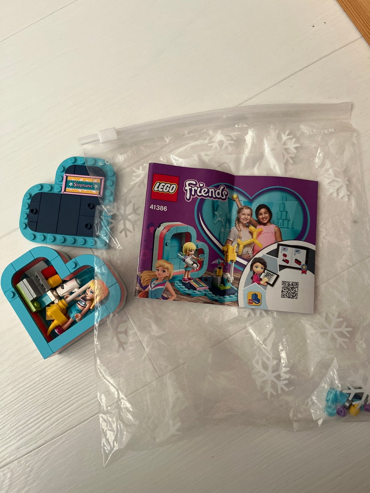 LEGO Friends Stephanie's Hartvormig Doosje 41386, Ophalen, Zo goed als nieuw