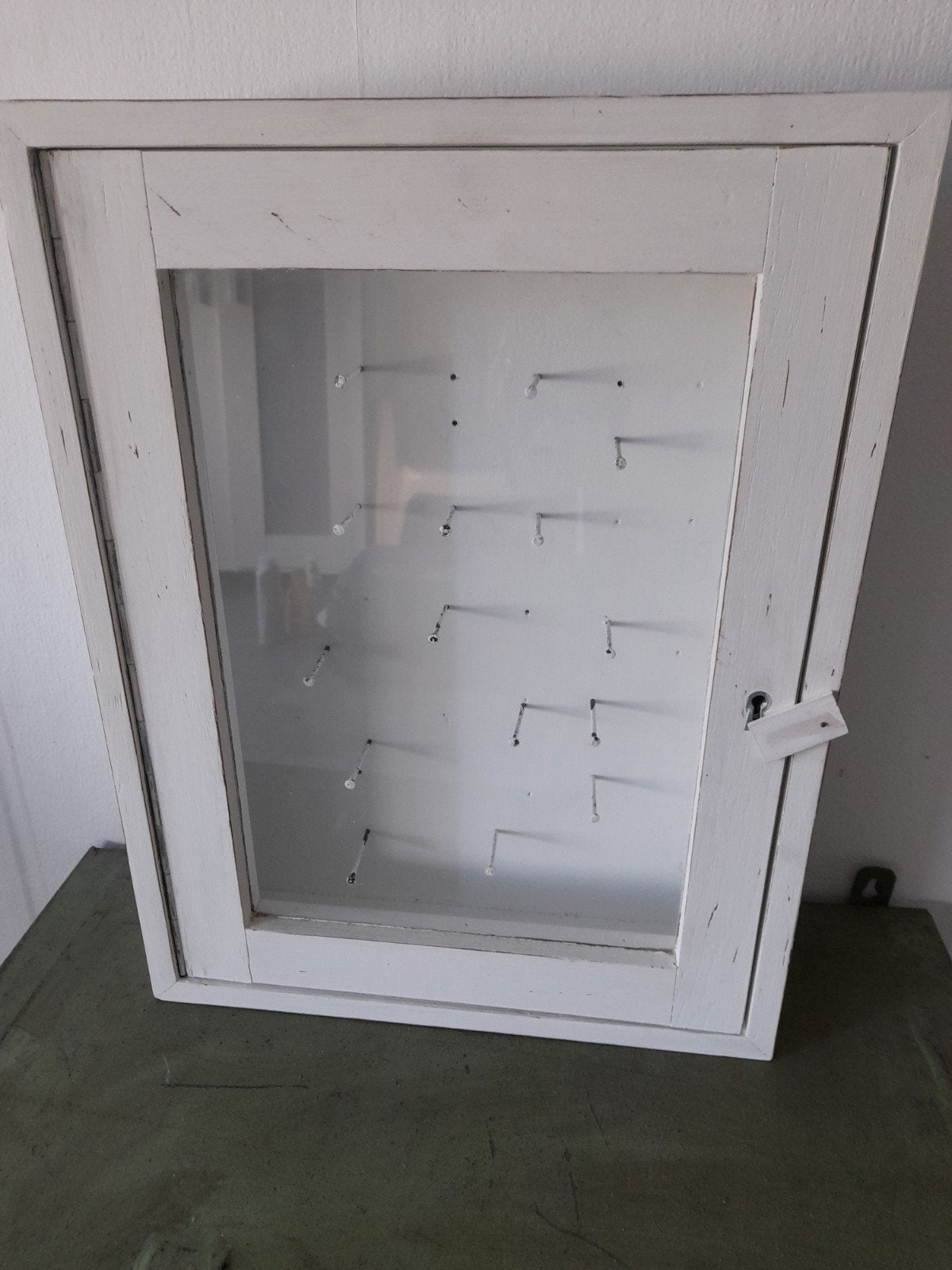 Brocant vitrine kastje sleutelkastje, Ophalen