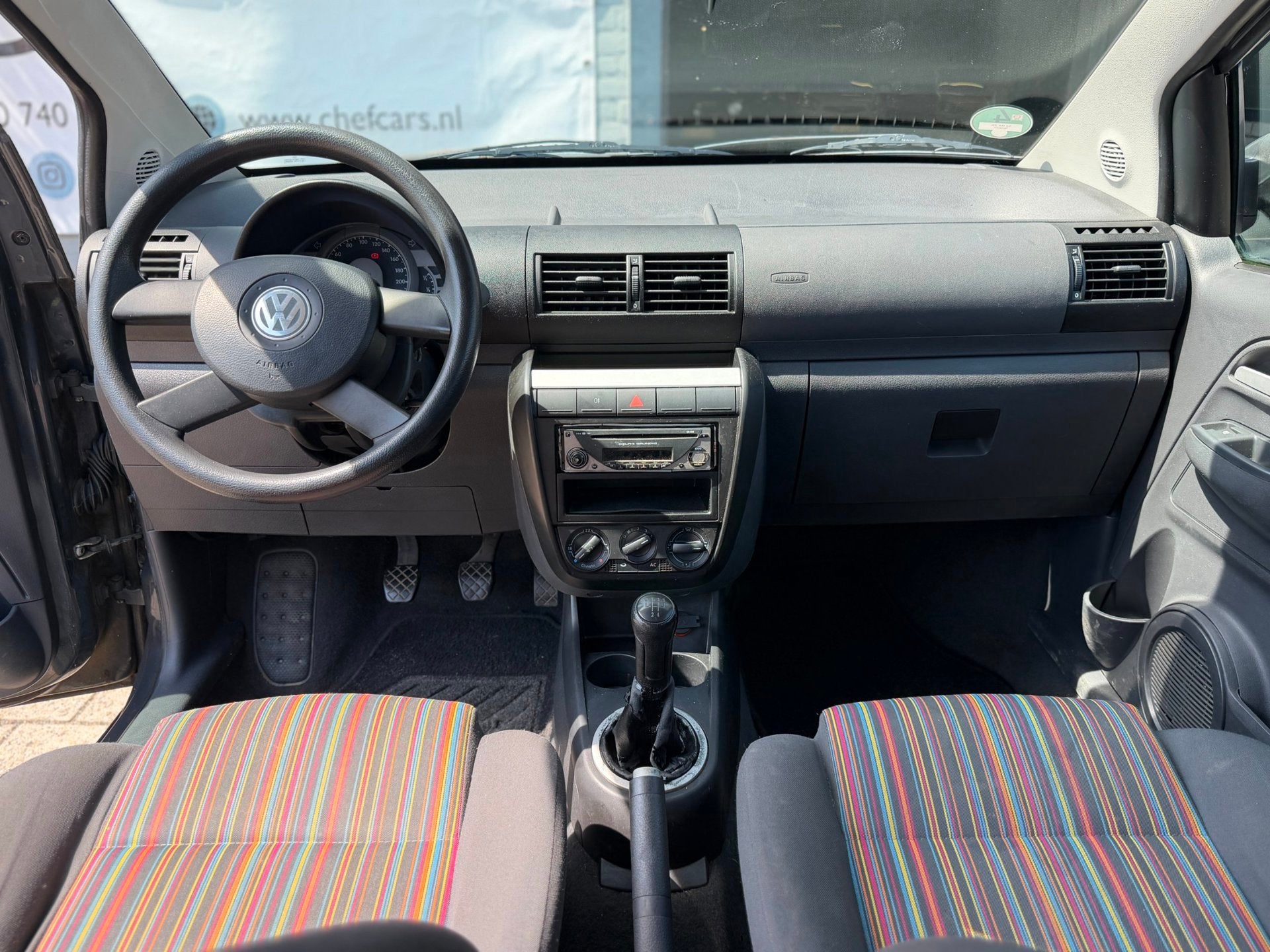 Volkswagen Fox 1.2|NAP|AIRCO|APK|INRUILKOOP|ELEKTRISCHERAMEN, Auto's, Voorwielaandrijving, Stof, 4 stoelen, 1198 cc
