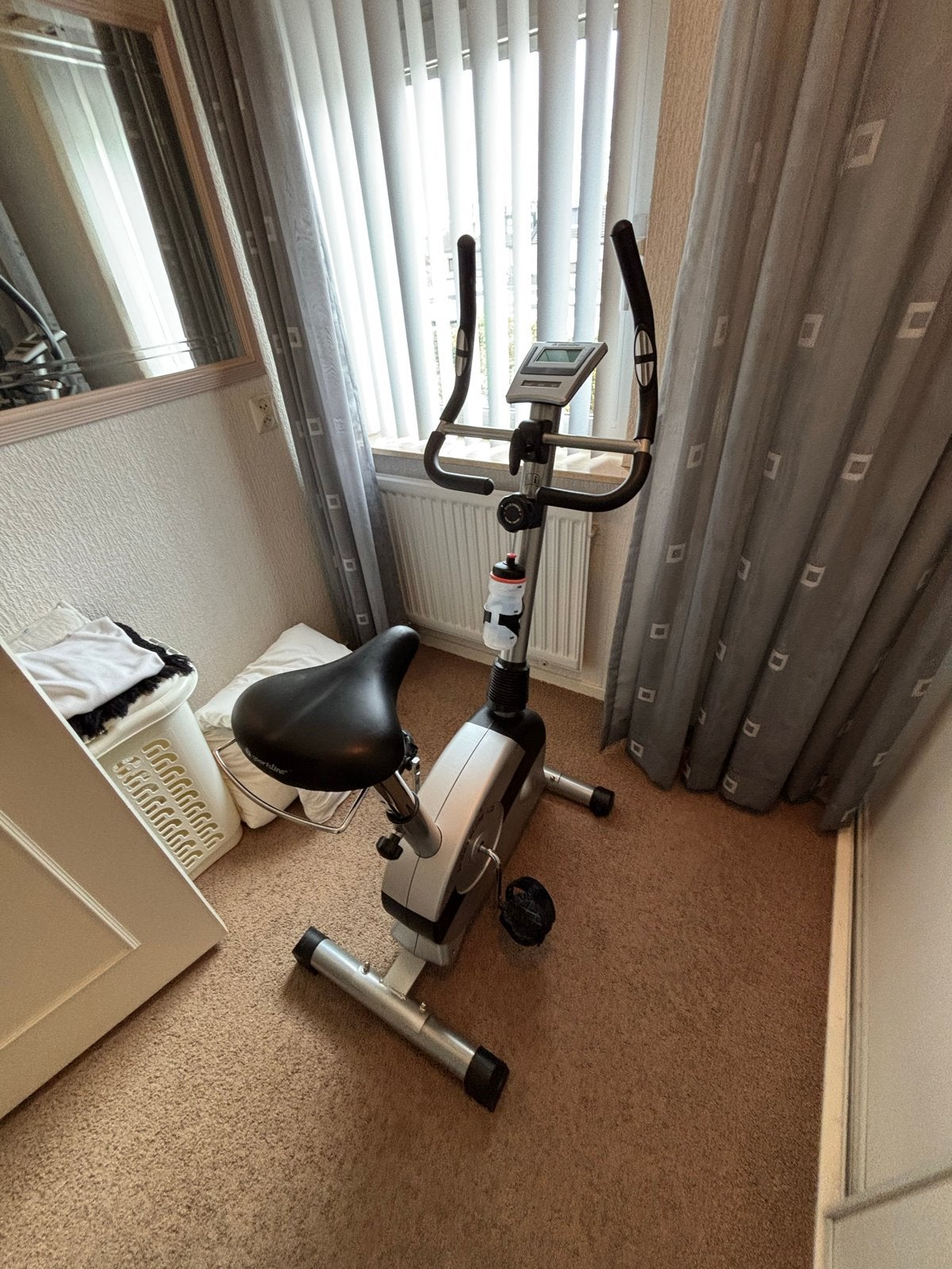 Sportline Fitness Fiets - Hometrainer, Ophalen, Gebruikt, Metaal, Benen