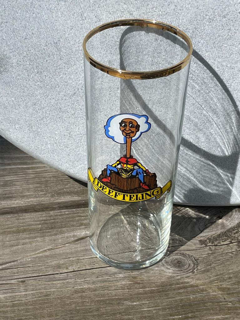 Vintage Efteling glas met Langnek op houten ton, Ophalen of Verzenden, Zo goed als nieuw, Gebruiksvoorwerp