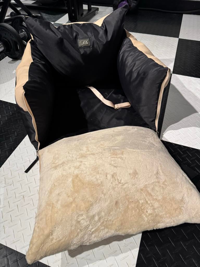 Designer Luxury Dog Car Seat | Ivory Beige, Dieren en Toebehoren, Ophalen of Verzenden, Zo goed als nieuw