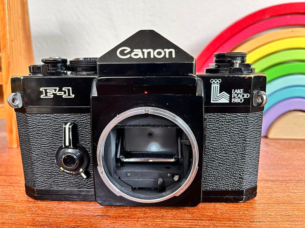 Canon F-1n Spiegelreflexcamera - Klassieke Analoge Camera, Audio, Tv en Foto, Fotocamera's Analoog, Ophalen of Verzenden, Gebruikt