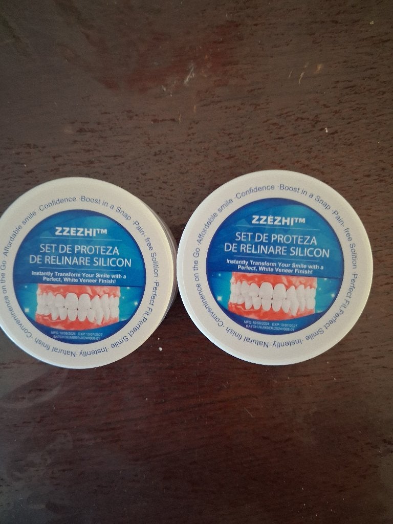 2 doosjes silecone reliner voor een mooi kunstgebit 5 euro, Ophalen of Verzenden, Nieuw, Tandpasta