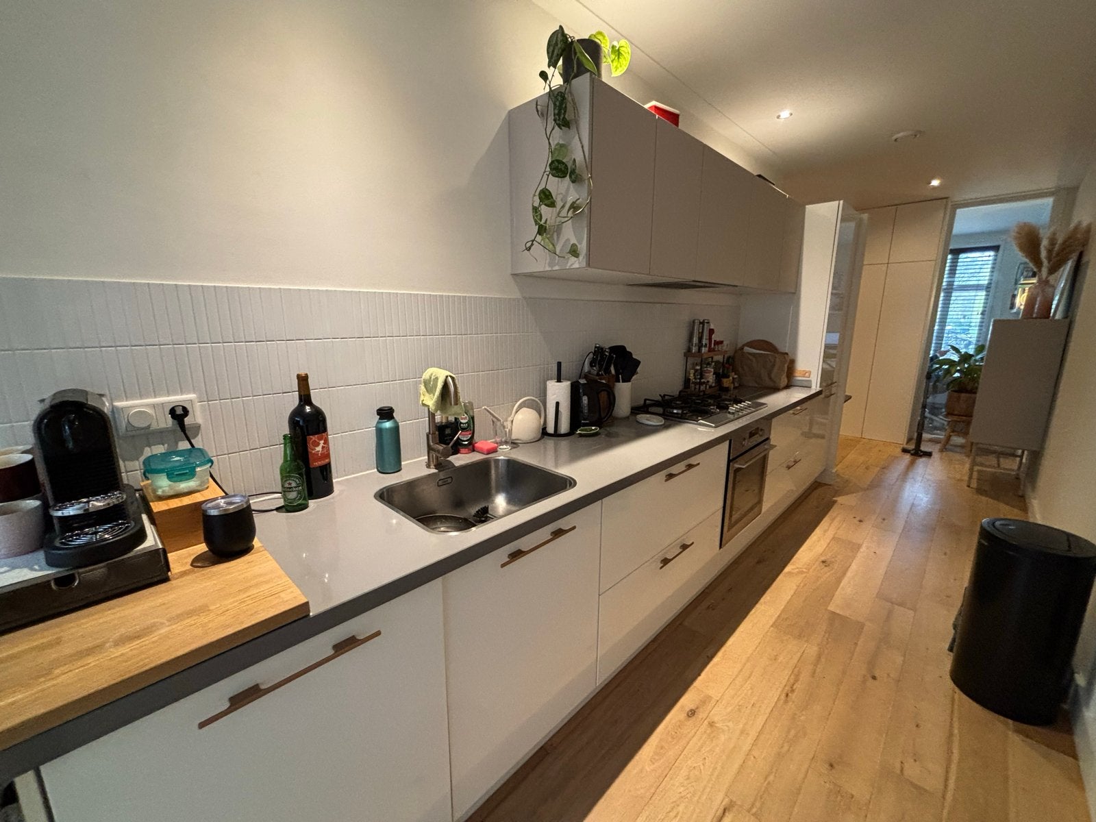 Keuken wit/ grijs incl wat apperatuur en ladekasten, Ophalen, Gebruikt, Wit, Graniet of Steen