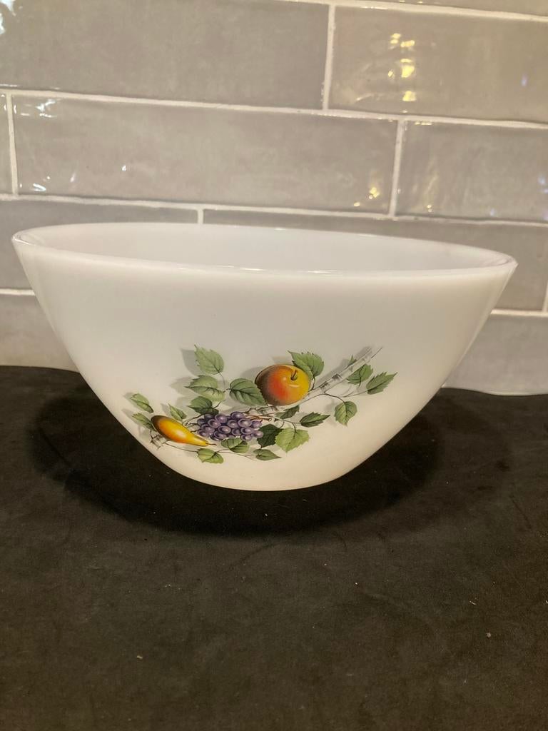 Vintage schaal Arcopal fruit 23cm (230326c), Huis en Inrichting, Keuken | Servies, Ophalen of Verzenden, Overige stijlen, Glas