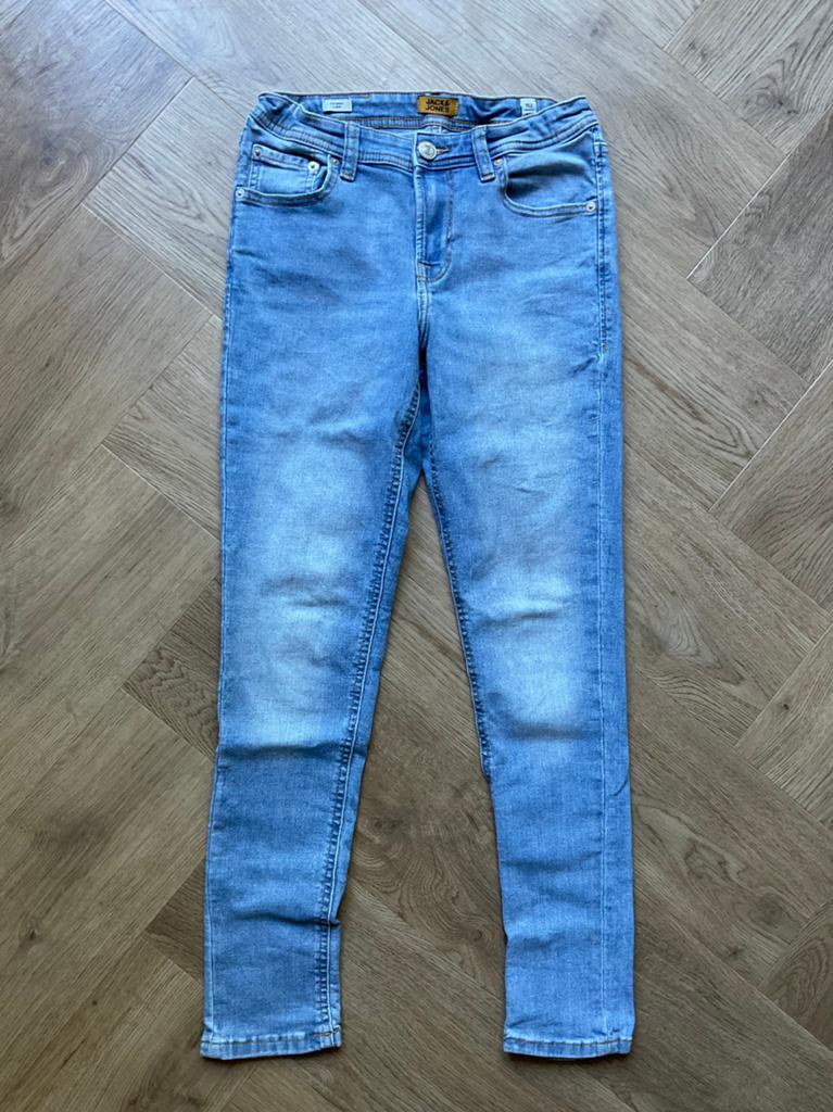 Spijkerbroek van Jack & Jones maat 152, Kinderen en Baby's, Kinderkleding | Maat 152, Ophalen of Verzenden, Zo goed als nieuw