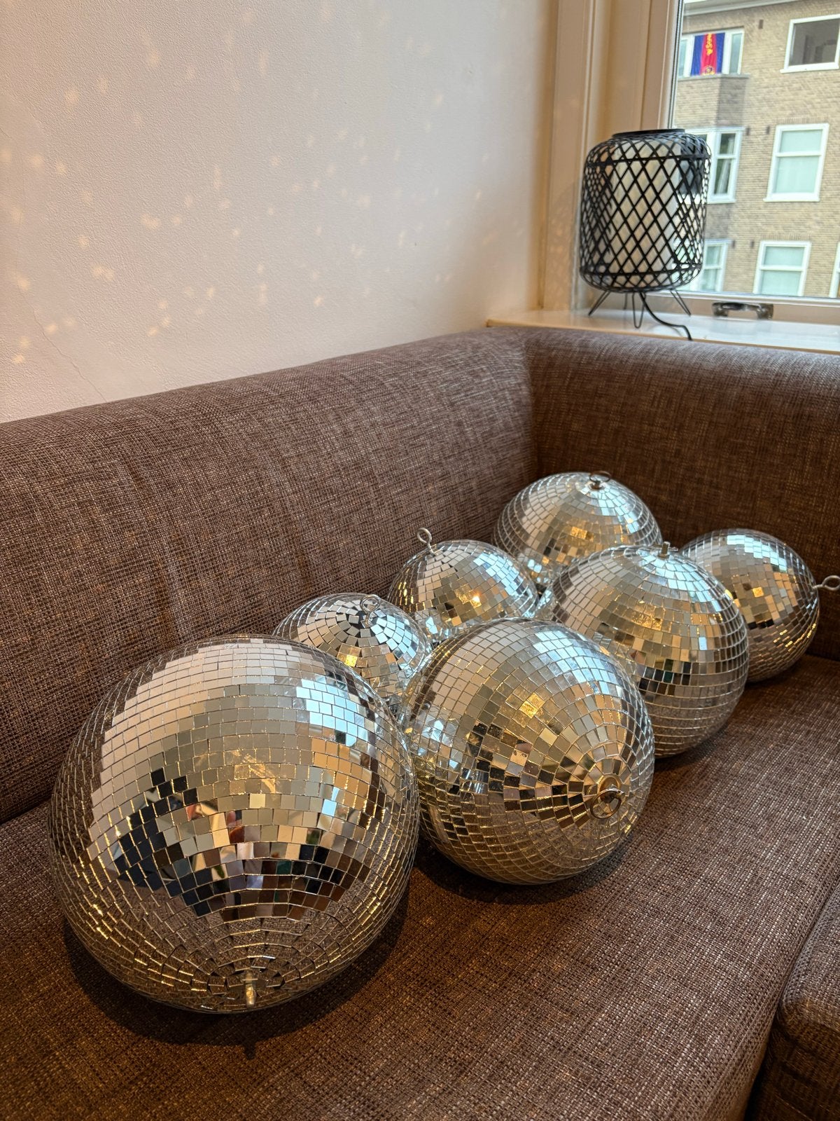 Set van 7 discoballen (20cm en 25cm), Hobby en Vrije tijd, Feestartikelen, Ophalen, Gebruikt, Versiering, Overige