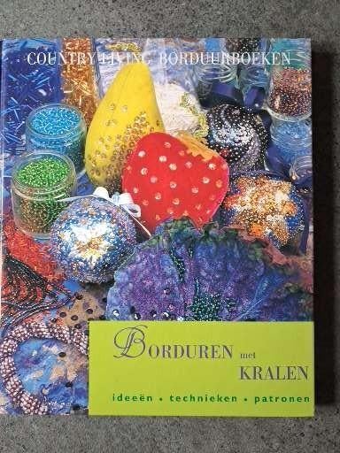 D. Vernon - Borduren met kralen, D. Vernon, Ophalen of Verzenden, Zo goed als nieuw, Borduren en Naaien