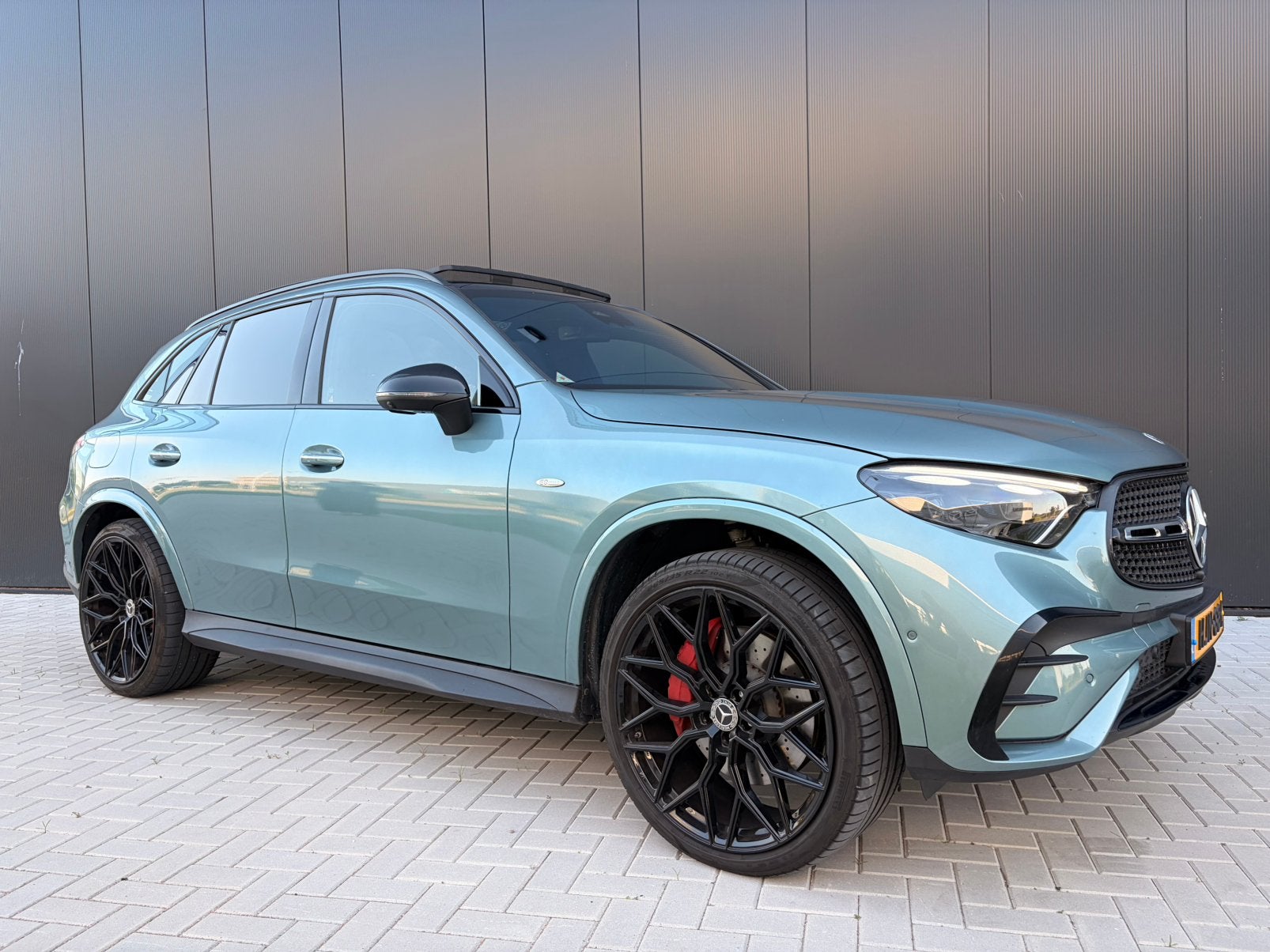Mercedes-Benz GLC 300 e 313pk 4MATIC 9G-TRONIC 2025 Groen, Automaat, 2000 kg, 167 km/l, Vierwielaandrijving