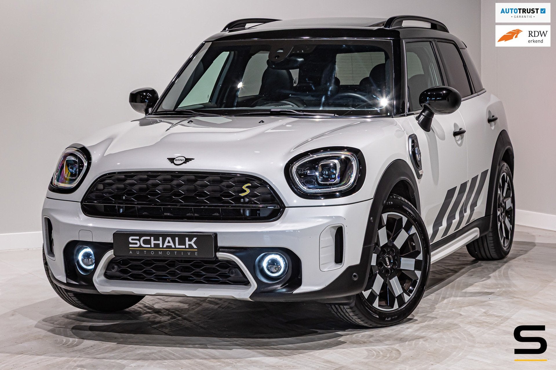 Mini Countryman 1.5 Cooper S E ALL4 Untamed Edition|FullOpt, Auto's, Mini, Automaat, Zwart, Countryman, Wit