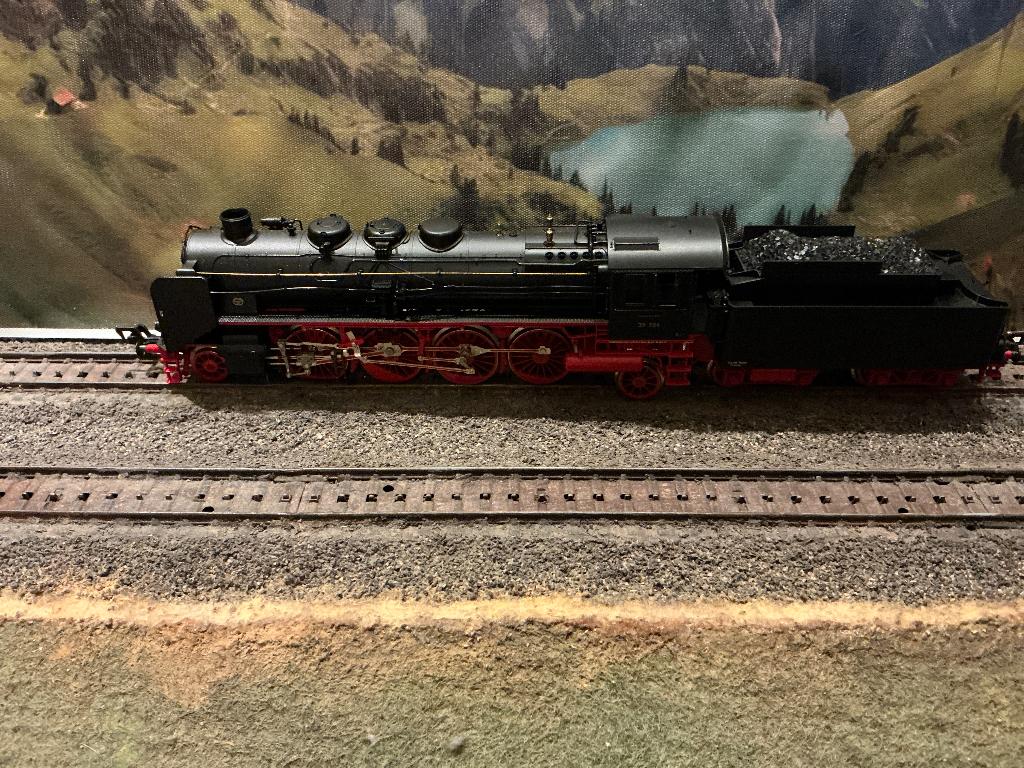 Fleischmann stoomlocomotief Baureihe 39, Hobby en Vrije tijd, Modeltreinen | H0, Fleischmann, Ophalen of Verzenden, Zo goed als nieuw