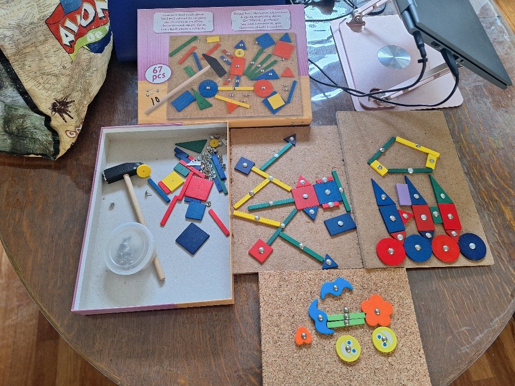 Hamertje tik, Ophalen, Zo goed als nieuw, Bouwen