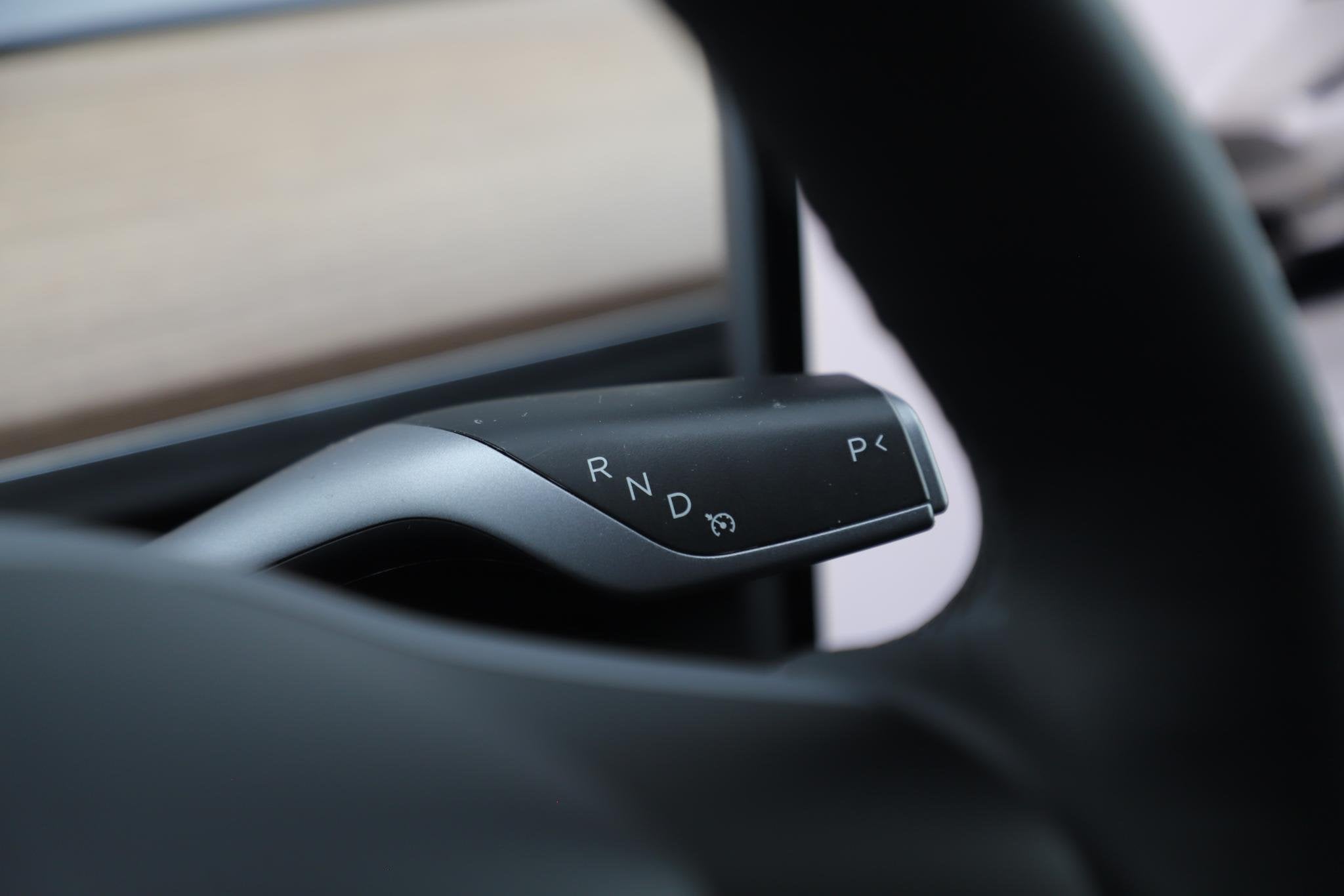 Foto 14 van Tesla Model Y Long Range AWD 75 kWh Afneembare Trekhaak Pano