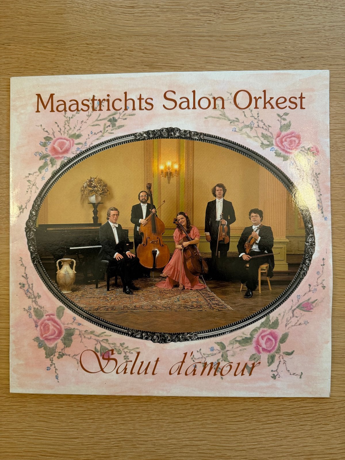 Maastrichts Salon Orkest - Salut d'amour LP, Gebruikt, Overige componisten, Modernisme tot heden, Ophalen of Verzenden