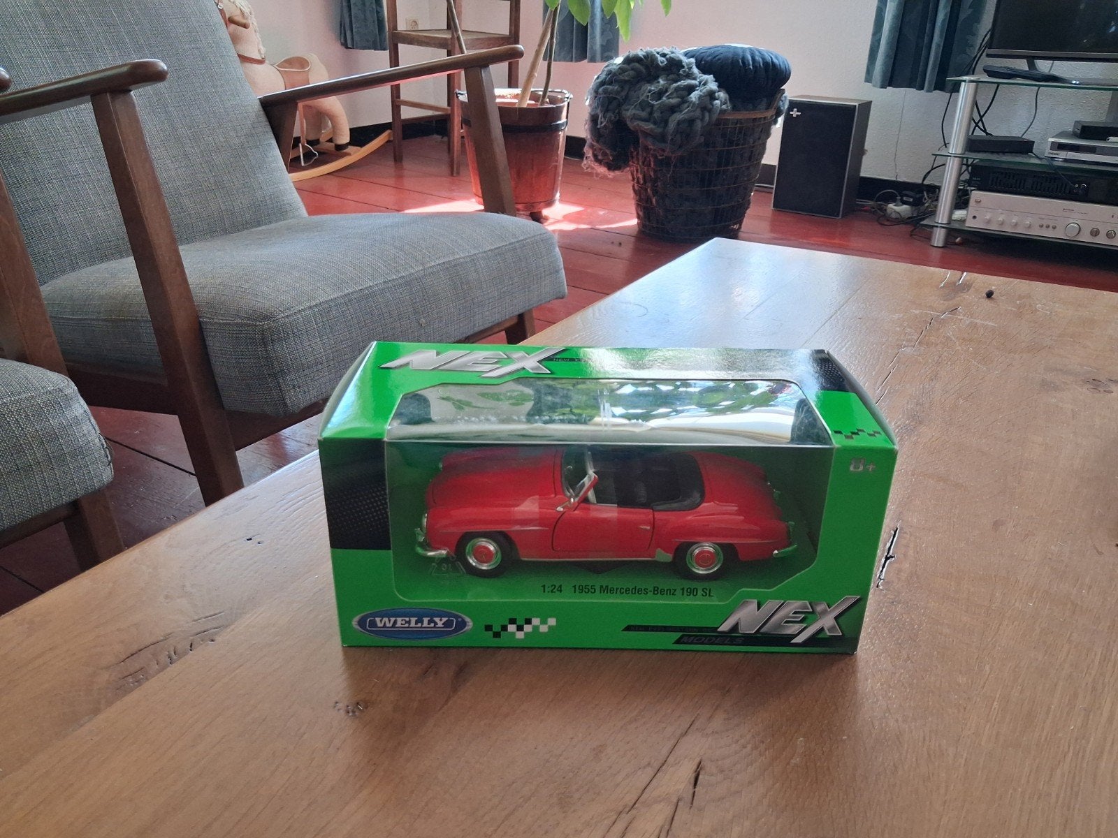 Welly Mercedes 190SL Cabrio 1:24 - Nieuw in doos, Hobby en Vrije tijd, Modelauto's | 1:32, Ophalen of Verzenden, Nieuw, Auto, Overige merken