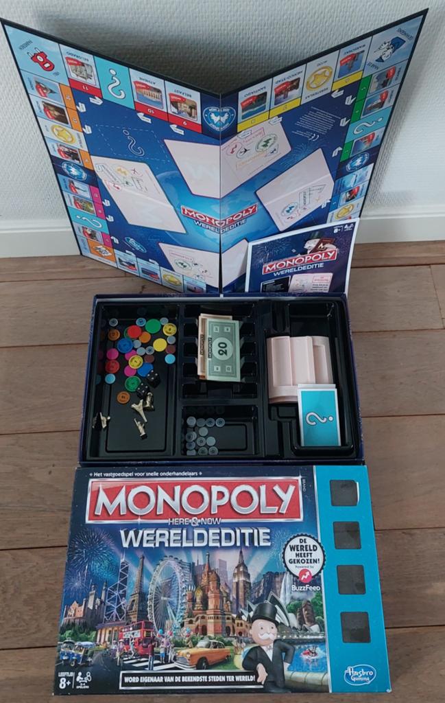 Monopoly Wereld Editie - Zo goed als nieuw!, Ophalen of Verzenden, Zo goed als nieuw, Vijf spelers of meer, Hasbro