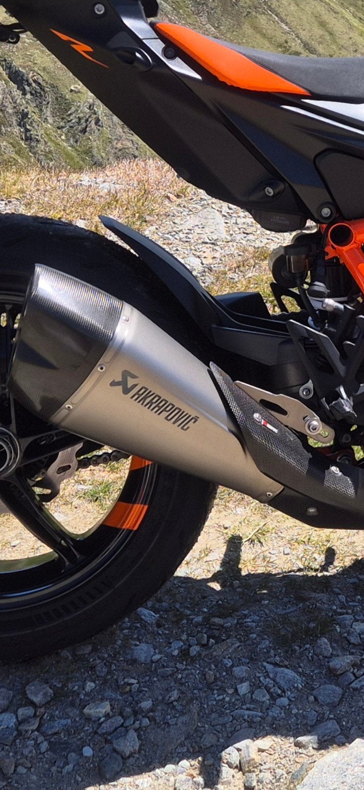 akrapovic slipon ktm superduke 1290/1390, Motoren, Ophalen of Verzenden