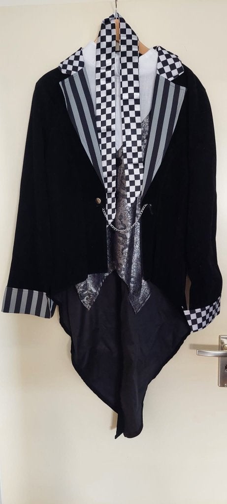 Nieuw Deluxe Dark Miss Hatter Costume., Kleding | Dames, Carnavalskleding en Feestkleding, Nieuw, Kleding, Carnaval, Maat 46/48 (XL) of groter