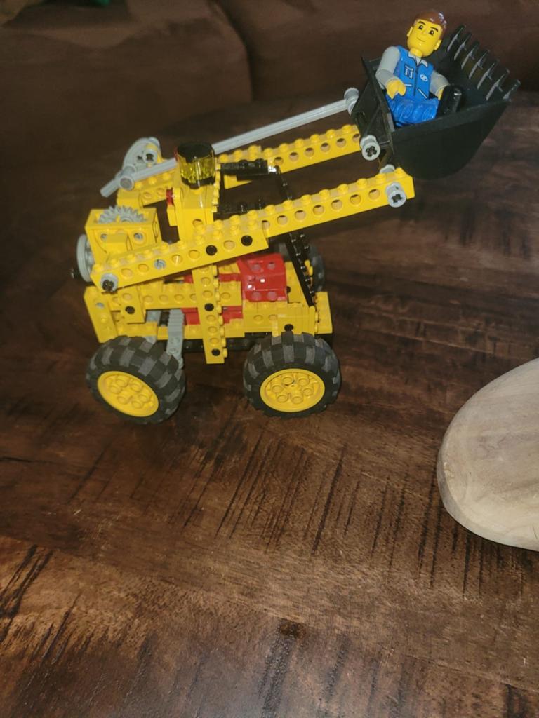 Lego technic frontloader 8235, Kinderen en Baby's, Speelgoed | Duplo en Lego, Ophalen of Verzenden, Zo goed als nieuw