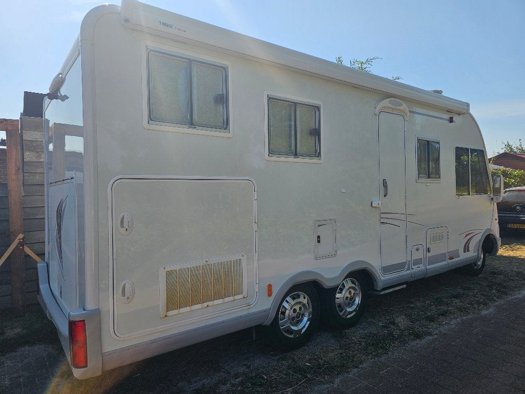 Foto 7 van Camper Frankia ib700 Rijbewijs B