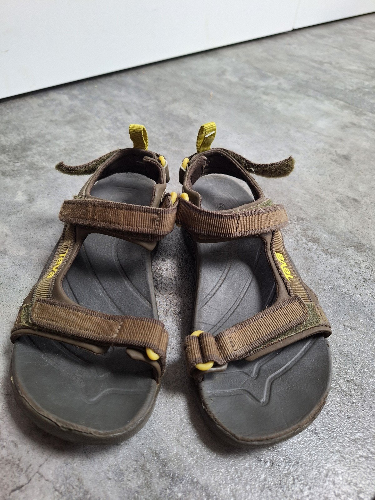 Mooie legergroene Teva's mt 33/34!, Gebruikt, Schoenen, Jongen, Teva