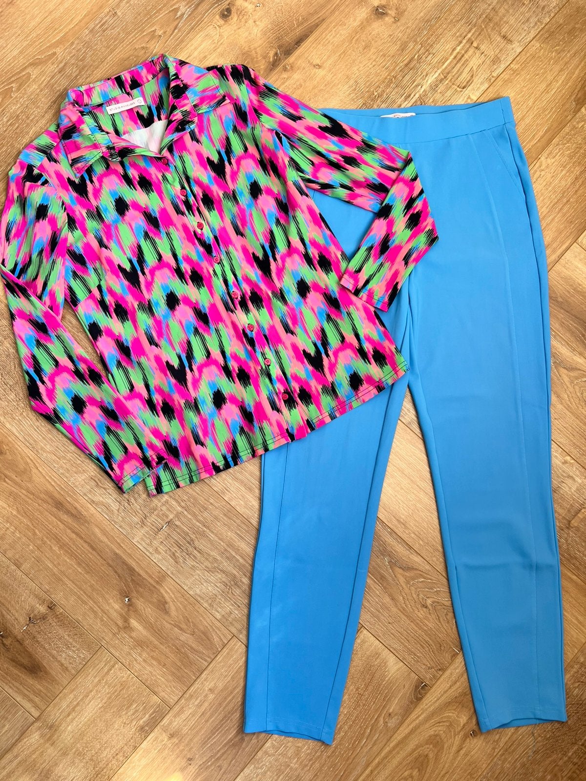 Studio anneloes set poppy batik blouse L & blair broek M sky, Kleding | Dames, Maat 38/40 (M), Overige kleuren, Ophalen of Verzenden