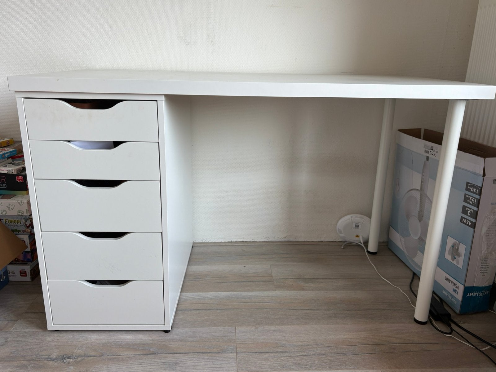 Bureau, Ophalen, 120 cm, Met lades, Zo goed als nieuw