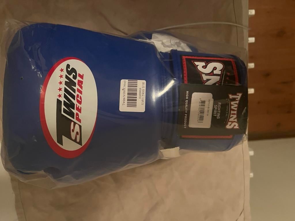 Kickboks handschoenen, Ophalen of Verzenden, Zo goed als nieuw