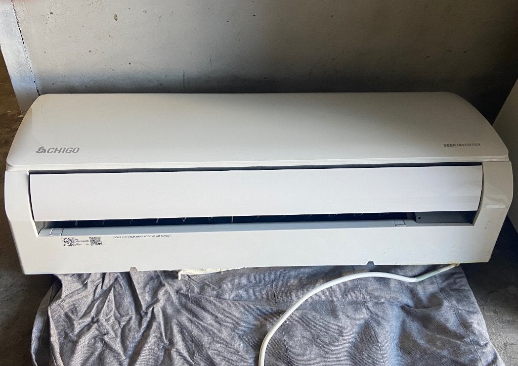 Te koop: Chigo Single Split Airco, Ophalen, Minder dan 60 m³, 3 snelheden of meer, Afstandsbediening