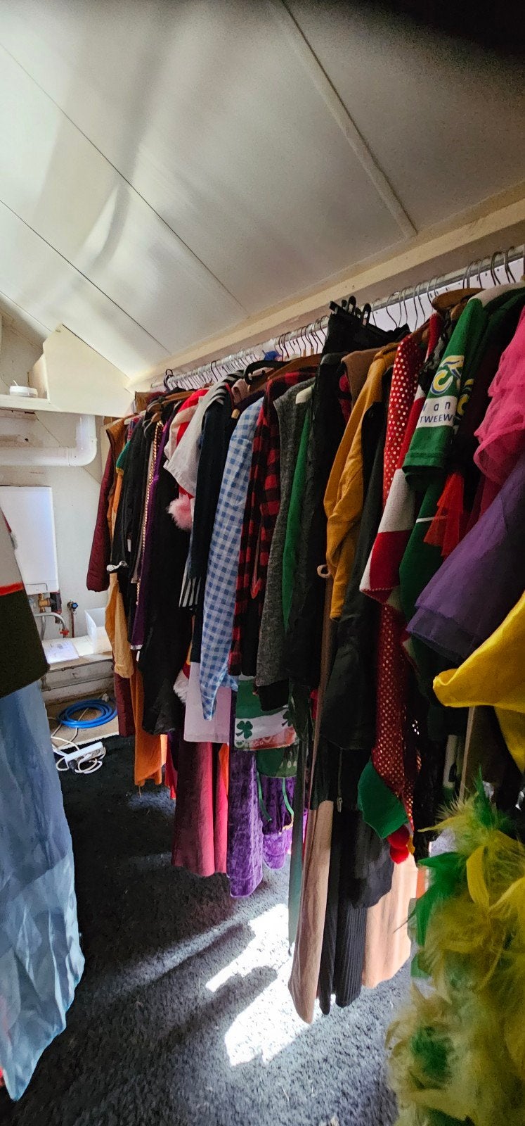 Grote partij dameskleding, verkleedkleding en accessoires, Ophalen, Gedragen, Carnaval, Kleding