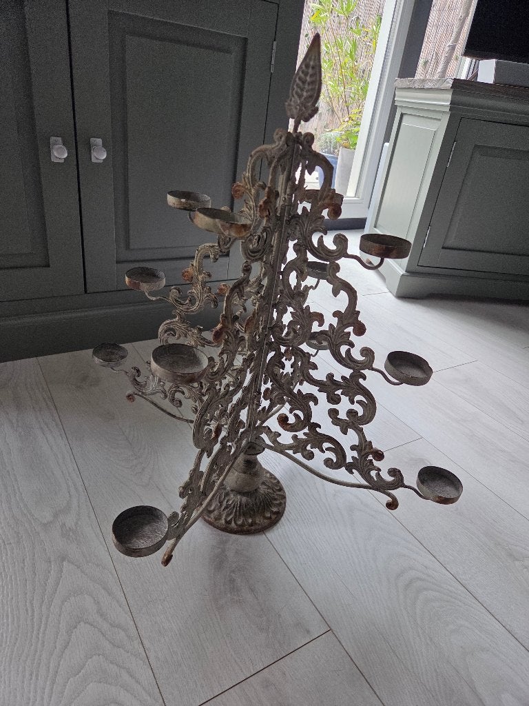 Hele leuke ,mooie bewerkte kaarsenstandaard, Huis en Inrichting, Ophalen, Riverdale, Zo goed als nieuw, 75 cm