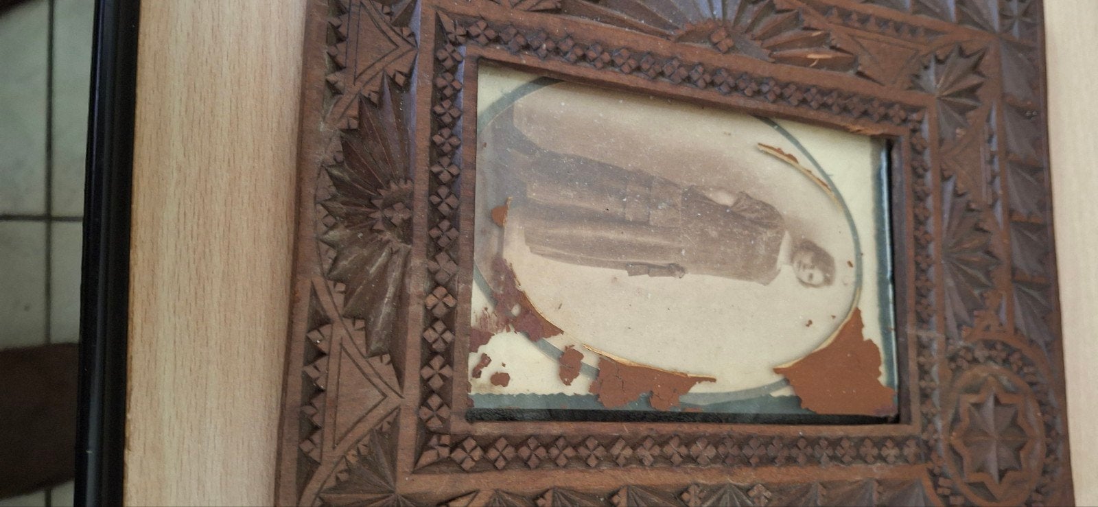 Fotolijstje kerfsnede, Antiek en Kunst, Ophalen of Verzenden