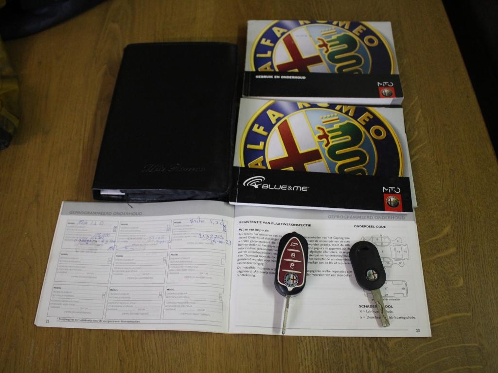 Alfa Romeo MiTo 1.3 JTDm | Navi | Cruise | Arico | Trekhaak, Auto's, Alfa Romeo, Euro 5, Gebruikt, Zwart, 4 cilinders