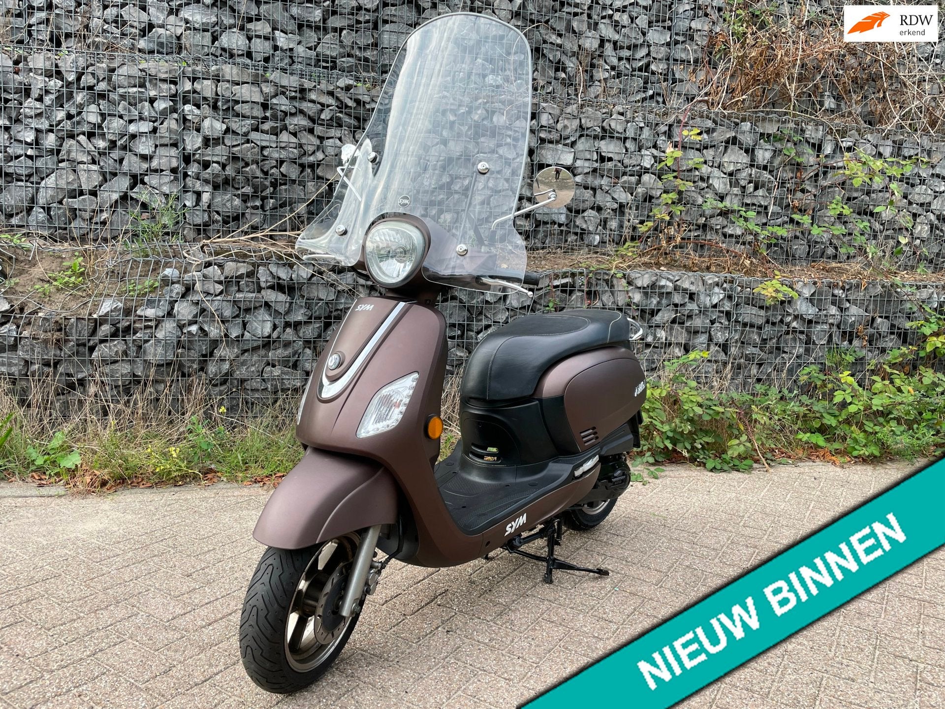 SYM Fiddle 3 EURO3 MAT BROWN LED DAGRIJ BETAAL met in3, 49 cc, S, Benzine, Fiddle