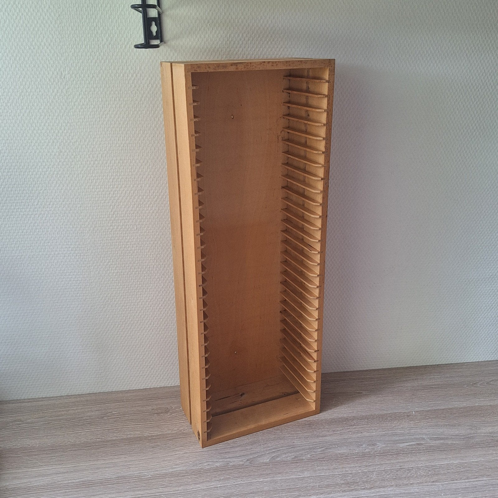 Vintage Ikea DVD rek hout Ikea Boalt 59x22x12 cm, Ophalen of Verzenden, Zo goed als nieuw, Hout, Dvd's