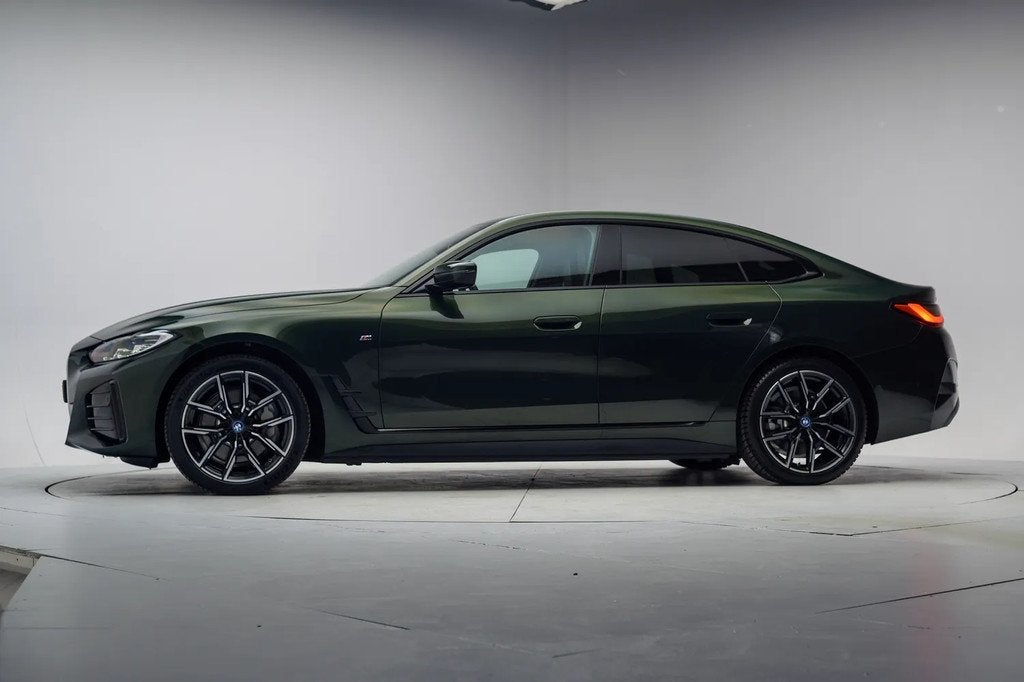 BMW i4 eDrive35 M-Sport 70 kWh 3-Fase [ Leder Stoelverwarmin, Auto's, BMW, 0 cilinders, Gebruikt, 1965 kg, 1600 kg