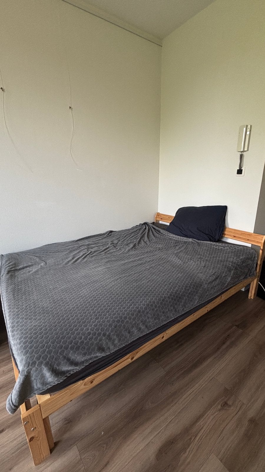 IKEA Bed: Frame + Base + Mattress + Cover, Ophalen, Gebruikt, 90 cm, 200 cm