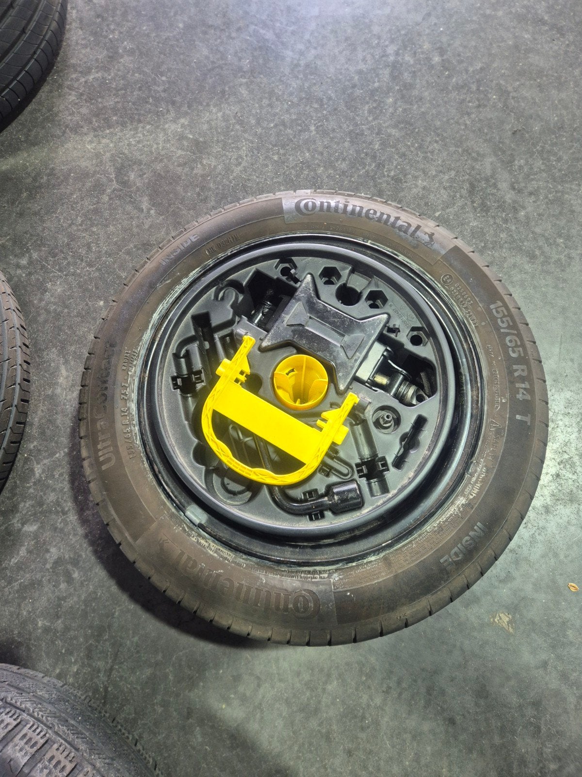 Renault clio dacia  14 inch  thuis komer reserve velg, Ophalen of Verzenden, Gebruikt