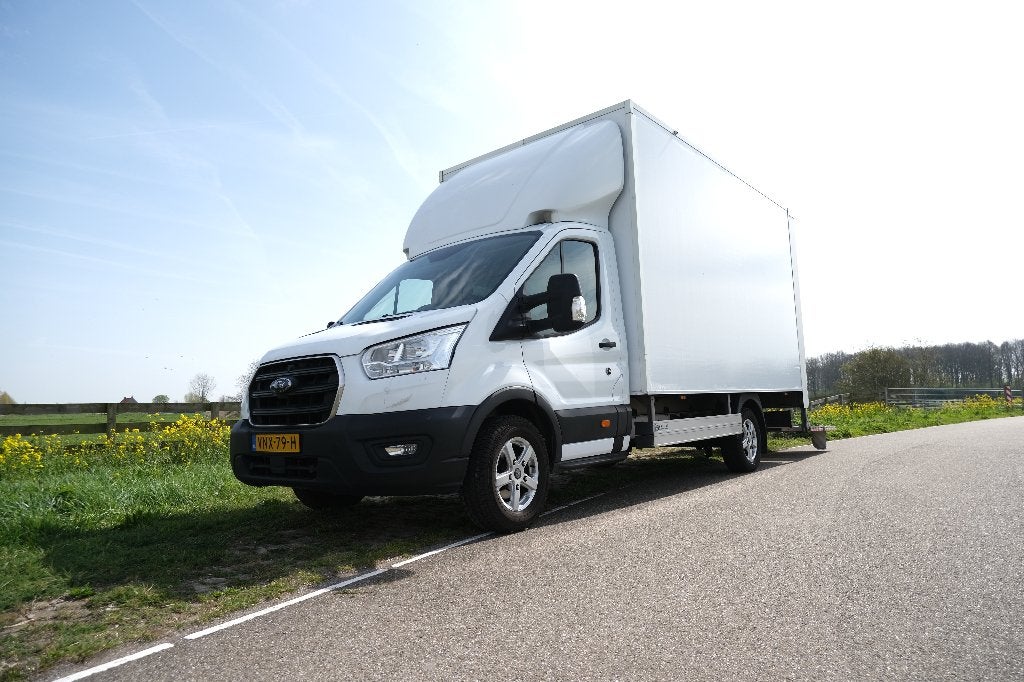 Ford Transit (Bakwagen, laadklep, 2022), Auto's, Bestelauto's, Voorwielaandrijving, 1995 cc, 129 pk, Wit