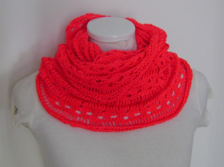 fluor coral roze loop sjaal gehaakt cyber goth neon retro, Maat 38/40 (M), Verzenden, Zo goed als nieuw, Loop infinity sjaal