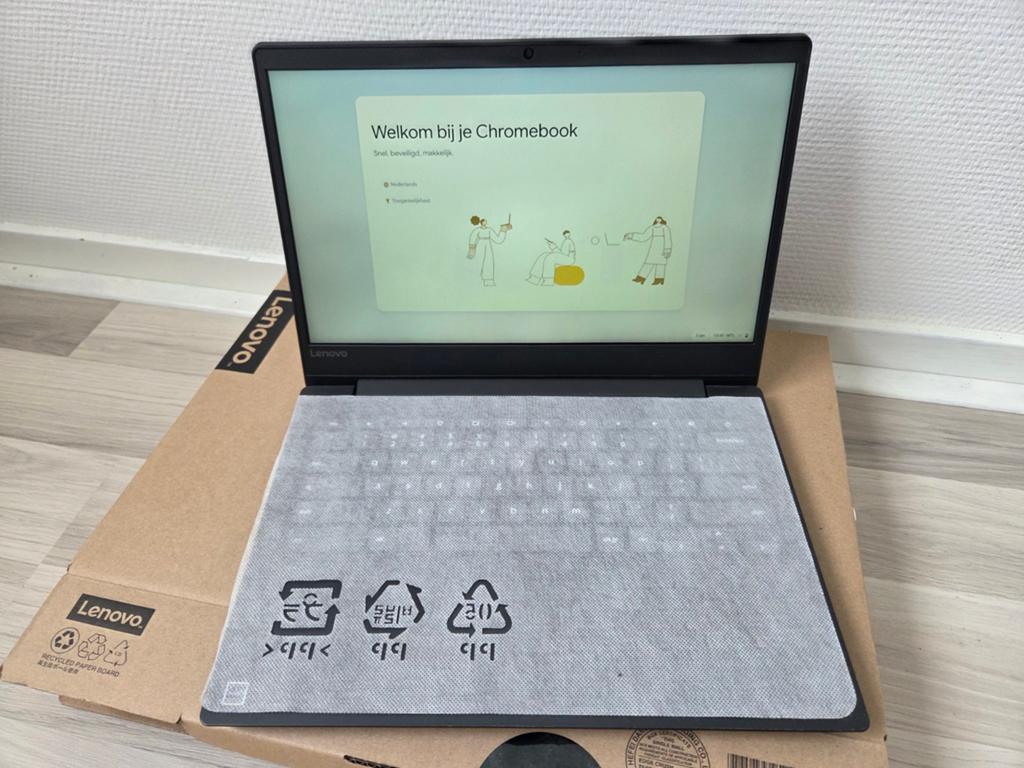 Lenovo Chromebook S330, Computers en Software, Windows Laptops, Minder dan 2 Ghz, 14 inch, Ophalen of Verzenden, 4 GB