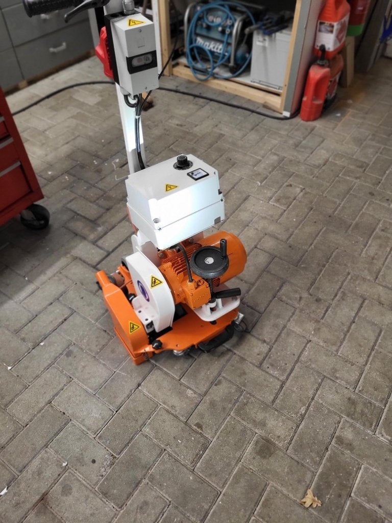 Vloerverwarmingsfreesmachine, Ophalen of Verzenden, Zo goed als nieuw, Elektrisch, Betonfrees