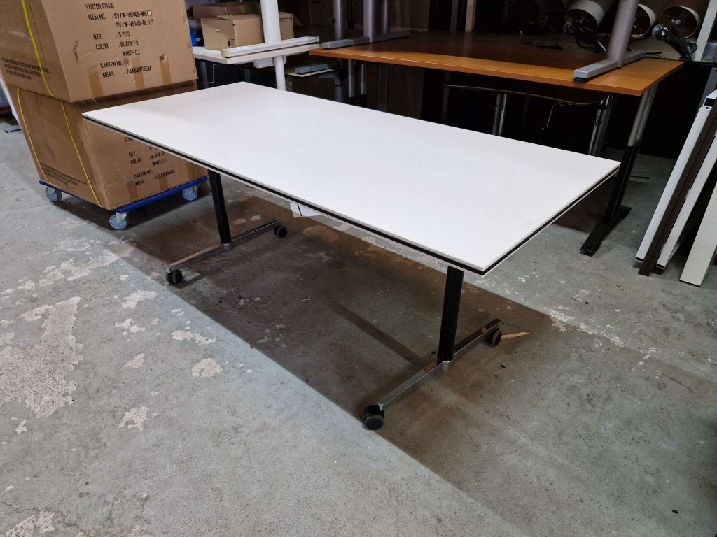 Kusch & Co verrijdbare klaptafel 180x80, Overige typen, 180 cm, Ophalen of Verzenden, Zo goed als nieuw