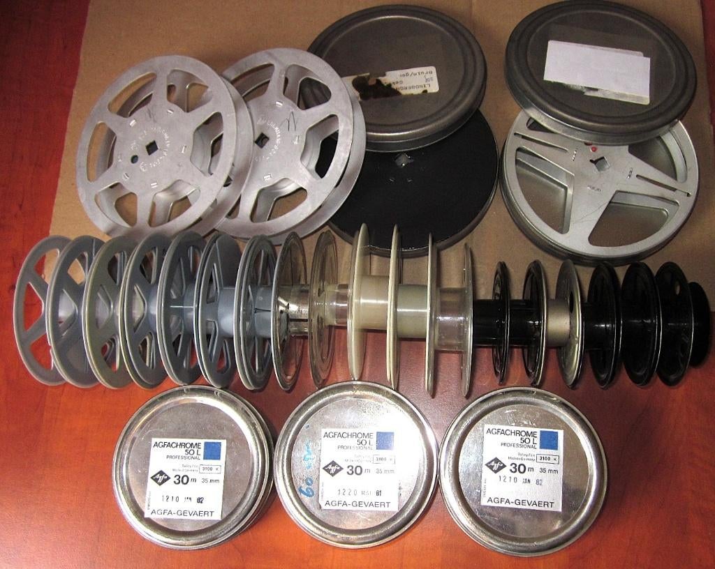 Lot van diverse kleine 16 en 35mm filmspoelen, Ophalen, 16mm film