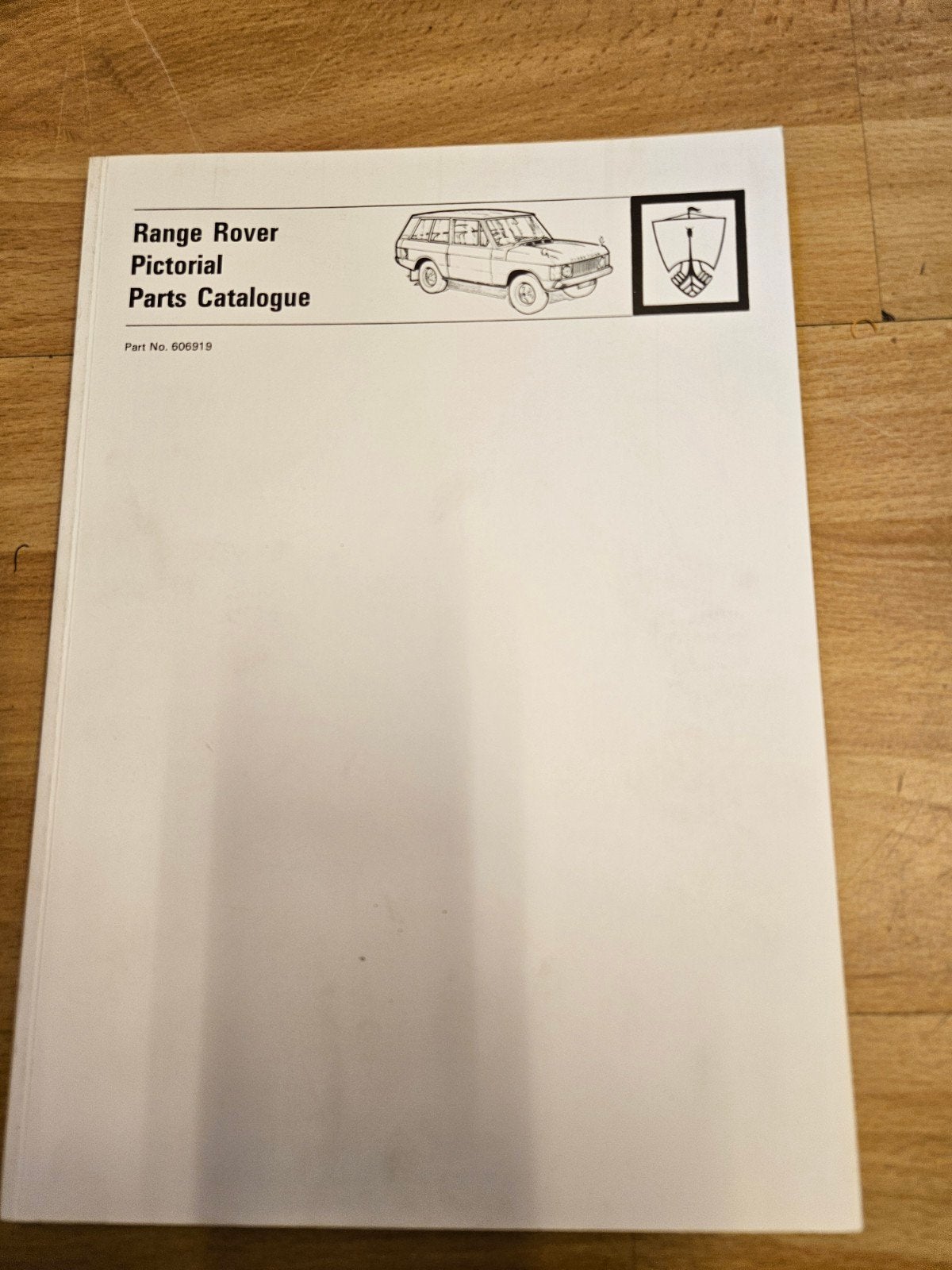 Range Rover Pictorial Parts Catalogue - April 1971, Boeken, Ophalen of Verzenden, Gelezen, Overige merken, The Rover Company Limited