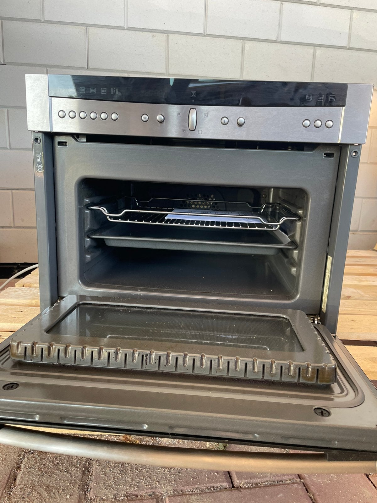 Neff Gmbh Het Werkt Niet, Ophalen, 45 tot 50 cm, Combi-oven, Inbouw