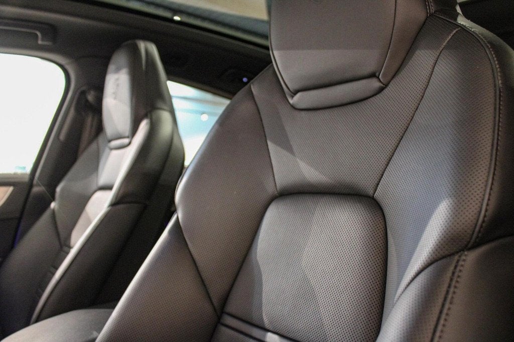 Porsche Cayenne Coupé 3.0 E-Hybrid 4w-best | PANO | SOFTCL, Automaat, Gebruikt, 2995 cc, 4 stoelen