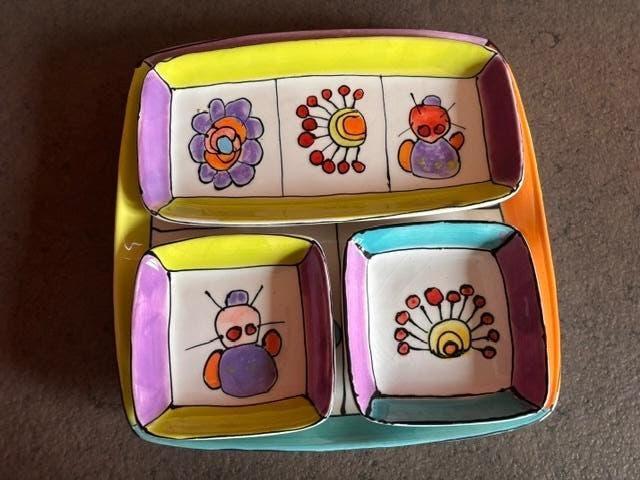 4-Delige schalenset 'een kado met een boodschap', Nieuw, Ophalen of Verzenden, Schaal of Schalen, Overige stijlen