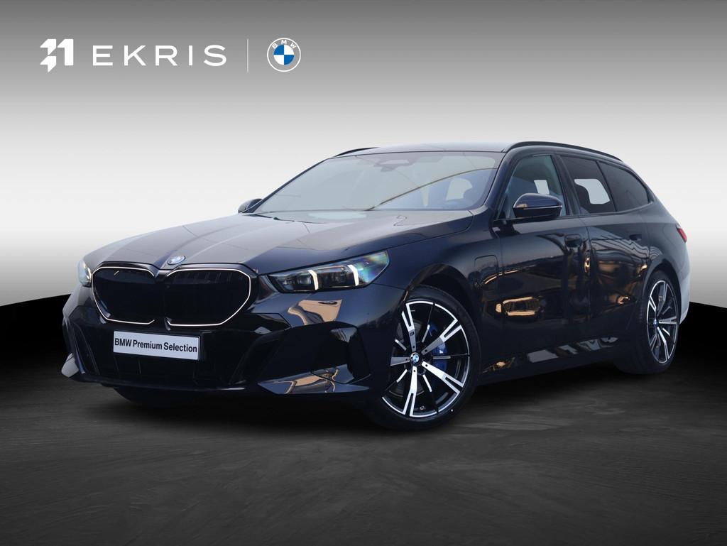 BMW 5 Serie 550e xDrive Touring | M Sportpakket Pro | Innova, Automaat, Stof, Blauw, 135 min